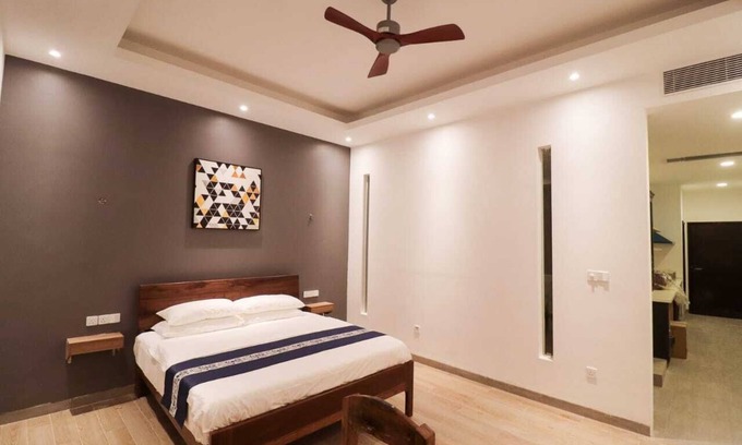 Masaki Apartment | Relax in 1BR Apartment with Pool, Gym & Free WiFi