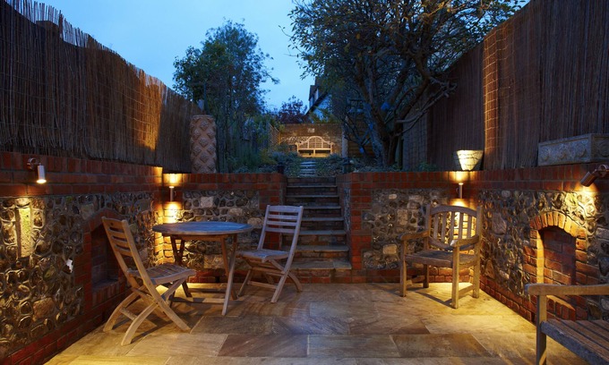 Winchester Cottage | Relax and Unwind at Hang Your Hat - The Cottage