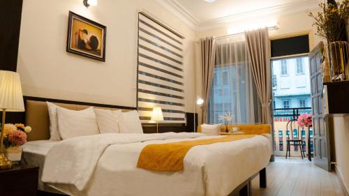 Hoan Kiem House | Cozy Hanoi Family Homestay with Spa & Breakfast Included