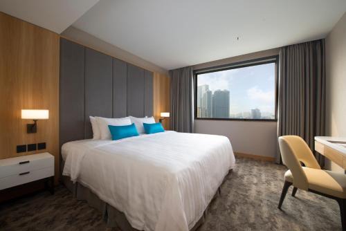 Ba Dinh Hotel | Discover Hanoi Hotel: 4-Star Comfort with Spa & Hot Tub