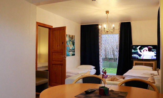 Tonndorf House | Cozy Hansa Apartments Hamburg - Family-Friendly Amenities