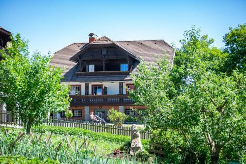 Trebesing Apartment | Highly Rated Hansbauer Apartments with Family-Friendly Amenities