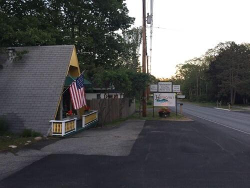 Bar Harbor Hotel | Explore Hanscom's Motel & Cottages with Oceanfront Views