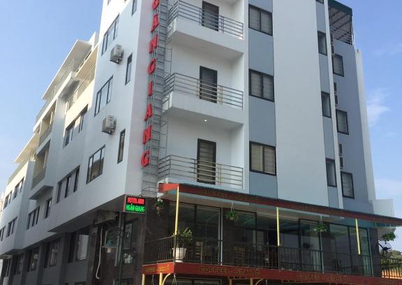 Ha Long Hotel | Oceanfront Comfort at HANZ Ngan Giang Hotel