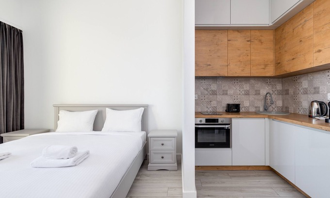 West Pomeranian Voivodeship Apartment | Hanza Tower Studio 738: Comfort with Pool & Spa Amenities