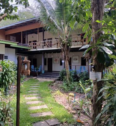 Ko Kood House | Serene Oceanfront Stay at Happy Days Guest House