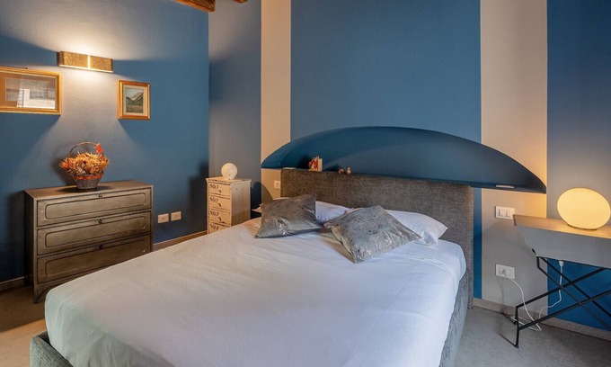 Pavia Apartment | Happy days