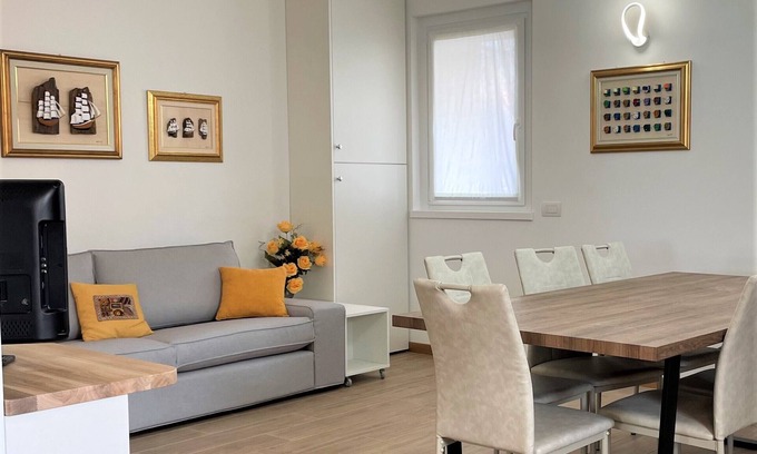 Intra Apartment | Exceptional Getaway at Happy Days: Pool, Spa & Breakfast
