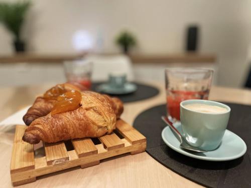 Maddalena Apartment | Family-Friendly Apartments at Happy Family Luna Retreat
