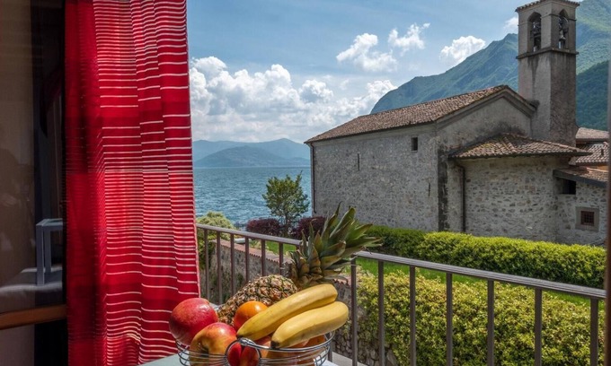 Riva di Solto Apartment | Family-Friendly Happy Guest Apartments by the Lake