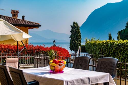 Riva di Solto Apartment | Relax at Happy Guest Apartments - Ideal for Families