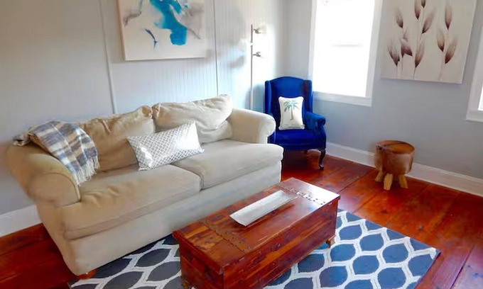 Biglerville Other | Pet-Friendly Happy Hen Loft @The Farmhouse - Rated 9.8/10