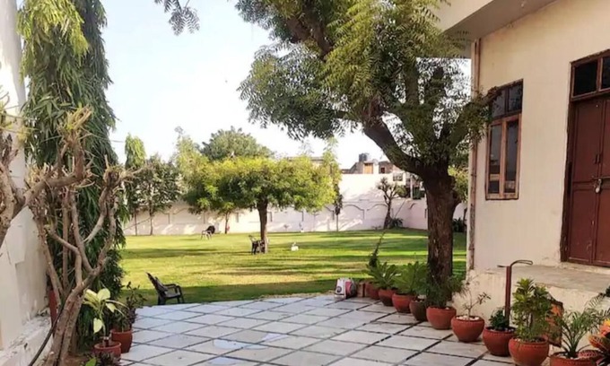 Sanganer House | Happy Home - Family-Friendly Getaway with Breakfast Included