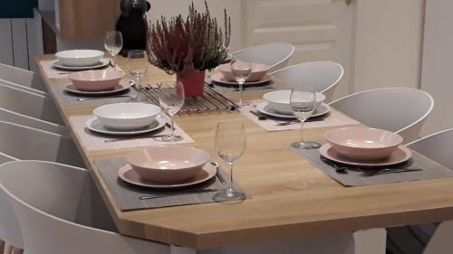 Lunel Apartment | Oceanfront Happy Home: Guest Rated 9.1, Family-Friendly Stay