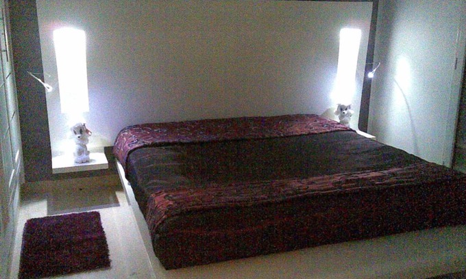 Ennasr Apartment | Pet-Friendly Retreat at Happy House Ennasr with Spa Access