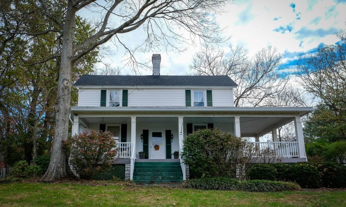 Keene Other | Exquisite Versailles 4 BR Farmhouse with Top Amenities