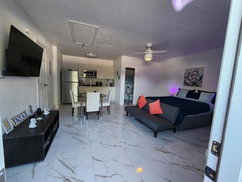 Orlando Apartment | Delightful Stay at Happy Place - 4-Star Family Haven
