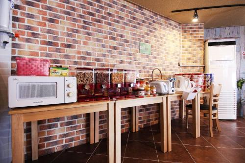Andong Hotel | Budget-Friendly Happy Q Motel with Family Amenities