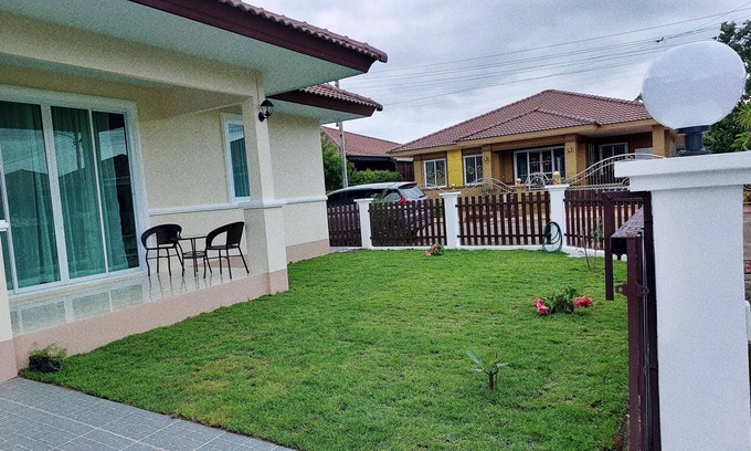 Nong Yat Villa | Cozy Villa Retreat: 2BR, Free Wifi & Child-Friendly Amenities