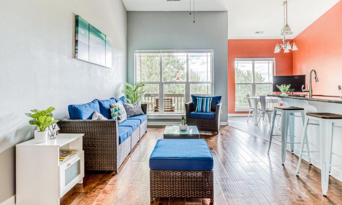 Happy Valley House | Pet-Friendly Retreat at Happy Valley Hideaway