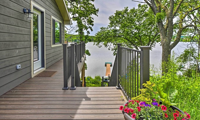 Okee Cabin | Guest Rated 10/10: Happy's Haven Cabin with Lake View