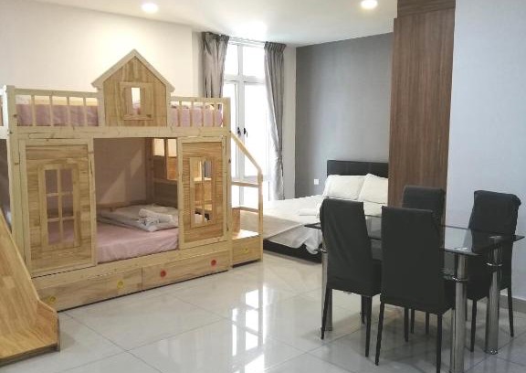 Taman Century Apartment | Cozy HappyTotoro K5L Studio near JB Shopping Mall
