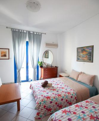 Perdhika Apartment | Pet-Friendly Hara's Studio with Oceanfront Views