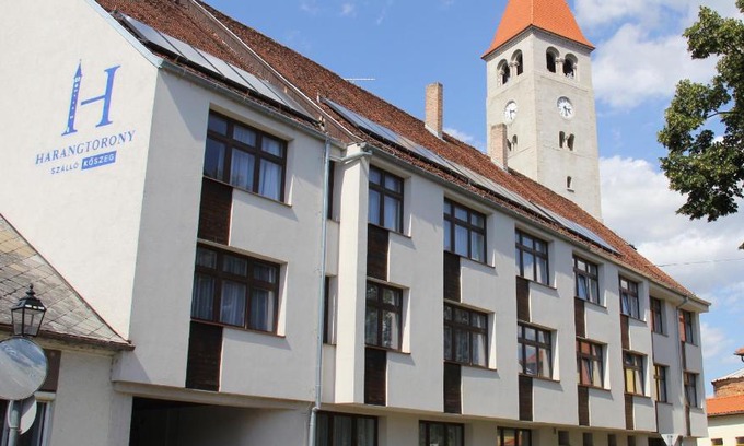 Koszeg Hotel | Pet-Friendly Harangtorony Szálló with Exceptional Amenities