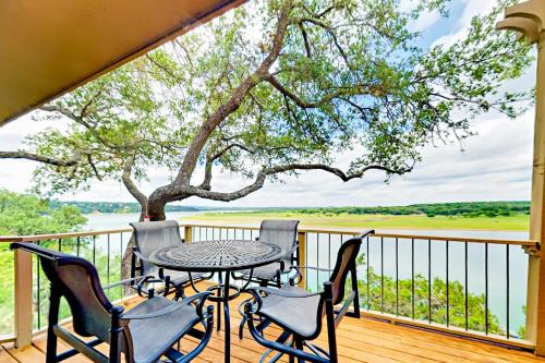 Spicewood House | Enchanting Harbor Paradise: Family-Friendly with Pool Access