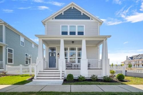 Saint Joseph House | Quaint Harbor Shores Hideaway: Family-Friendly Retreat