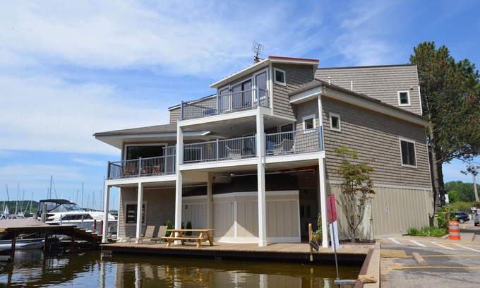 Macatawa Condo | Waterfront Harbor View Loft #3 with Pool and Spa Amenities