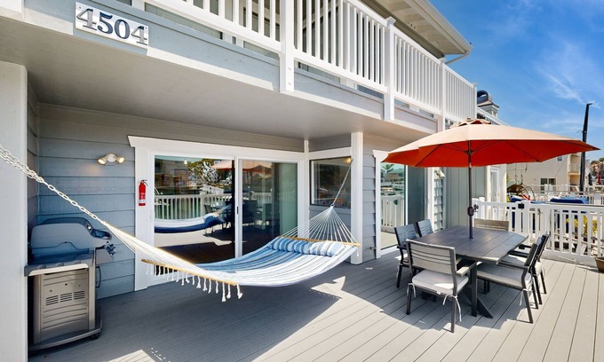 Channel Islands House | Beachside Retreat in Oxnard with Pet-Friendly Amenities