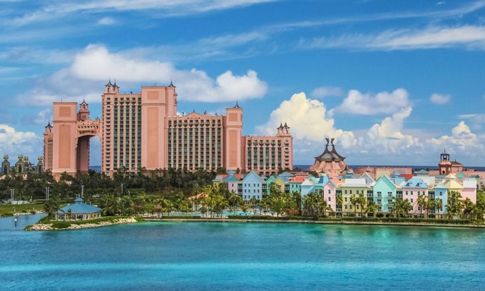 Paradise Island Resort | Harborside Resort Atlantis 2 Bedroom Lockoff Villa sleeps 8 April 27-May 4, 2025
