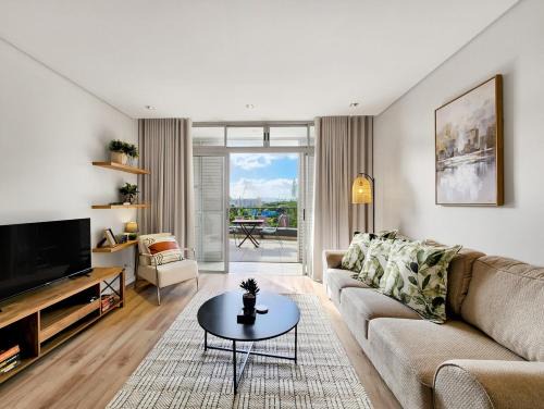 Cape Town City Centre Apartment | Harbour Edge NO LOAD SHEDDING close to Waterfront