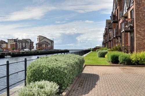 Ayr Apartment | Pet-Friendly Retreat at Harbour House - Donnini Apartments