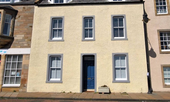 Pittenweem House | Discover Harbour House: Your Family Retreat in Pittenweem