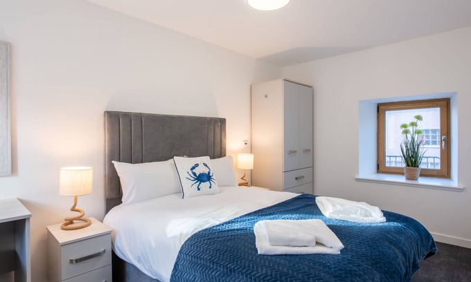 Lossiemouth Apartment | Experience Harbour Nights 4: Oceanfront Escape Awaits