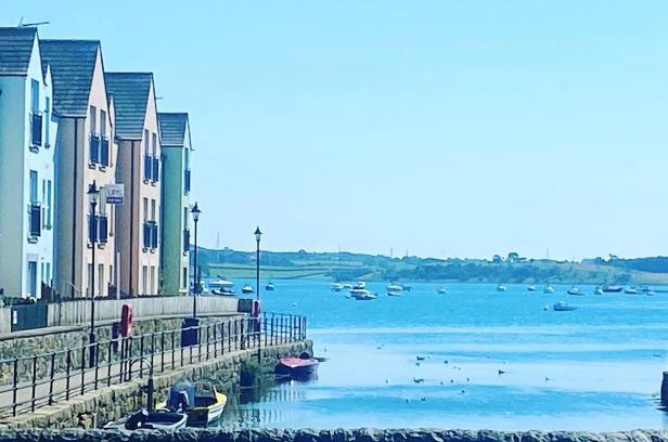 Killyleagh Apartment | Guest Rated 10/10 Harbour View Apartment - Family-Friendly Stay