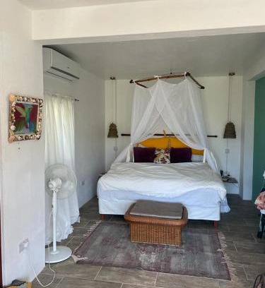 Pretoria House | Harbour View House: Guest Rated 9.5 with Pool & Pet Friendly
