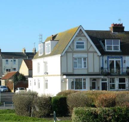 Hopton Apartment | Scenic Harbour View Retreat by Gorleston Beach - Pet Free!