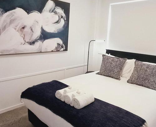 Coromandel Apartment | Harbourside 29B: Family-Friendly Stay with Boat Parking