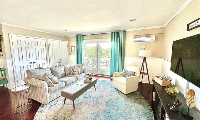 Fairfield Harbour Condo | Serene Harbourview Hideaway with Marina Views in NC