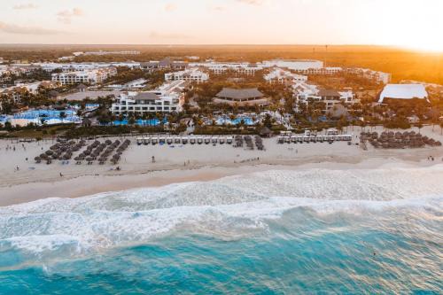 Bavaro Resort | All-Inclusive Escape at Hard Rock Hotel & Casino Punta Cana