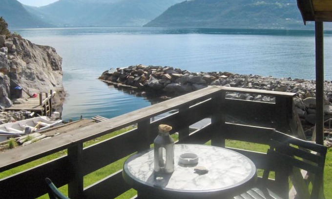 Vallavik House | Oceanfront Retreat: Hardangerrorbu by Interhome, Guest Rated 9.8