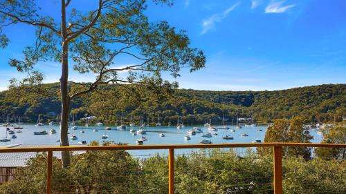 Hardys Bay House | Discover Hardys Bay Haven: Scenic Views & Family-Friendly