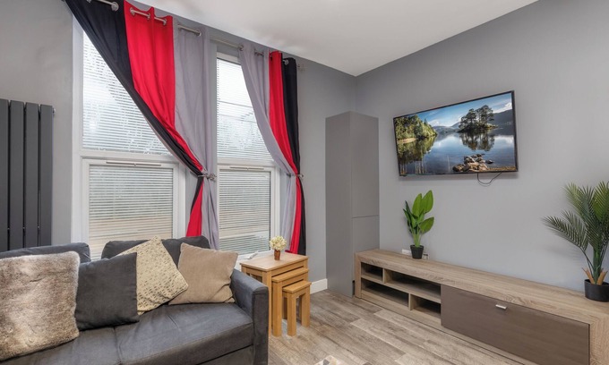 Darlington Apartment | Family-Friendly Stay at Harewood Lodge Darlington Apartment