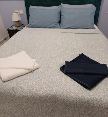 Vathi Apartment | Discover Hari Apartments with Ocean View in Agios Nikolaos