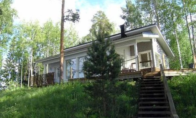 Maenttae-Vilppula House | Experience Harjunniemi: Lake Views & Spa Retreat Awaits