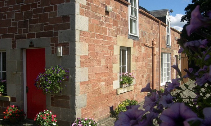 Melrose Cottage | Experience Harleyburn Cottages: 4-Star Comfort & Breakfast