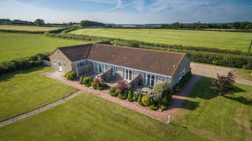 Somerton House | Cozy Harleys Court Self-Catering Cottages for Families